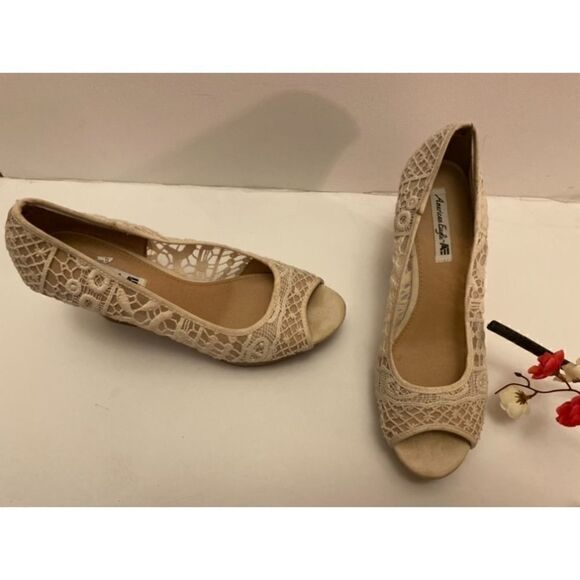🌸American Eagle Beautiful lace wedge Sandal -10 - Picture 5 of 7